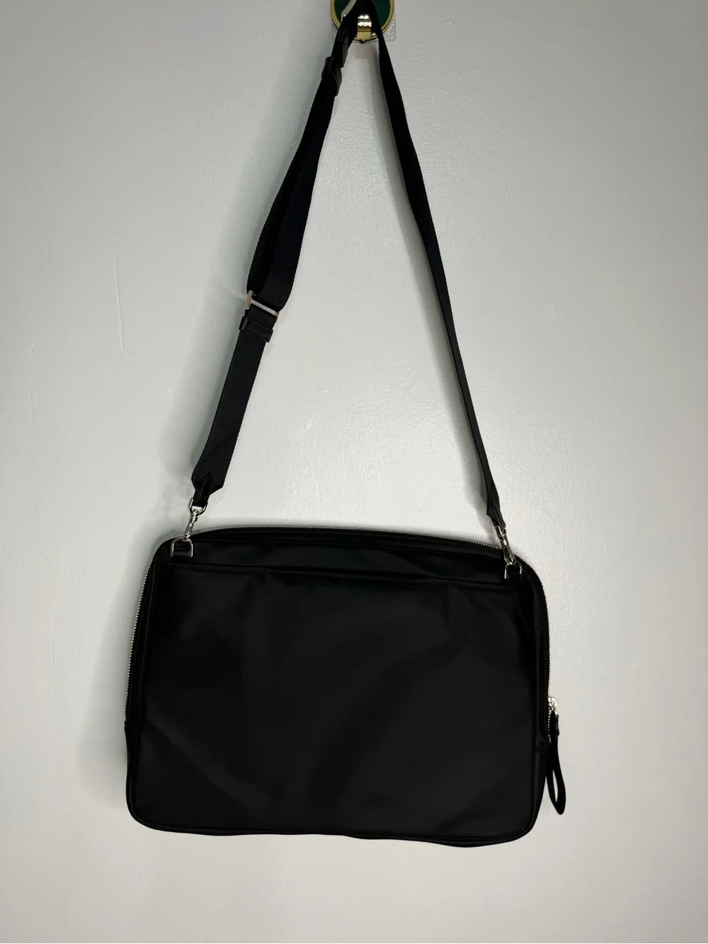 Kate Spade New York Women's Chelsea Nylon Laptop Messenger Handbag (Black NWOT